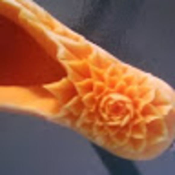 Meet your Posher, Amornrat - Picture 1 of 1